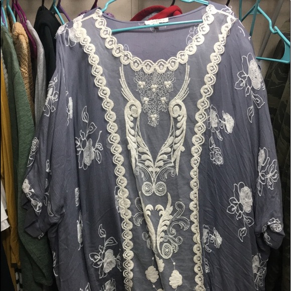dressy flowy shirt - Picture 1 of 1